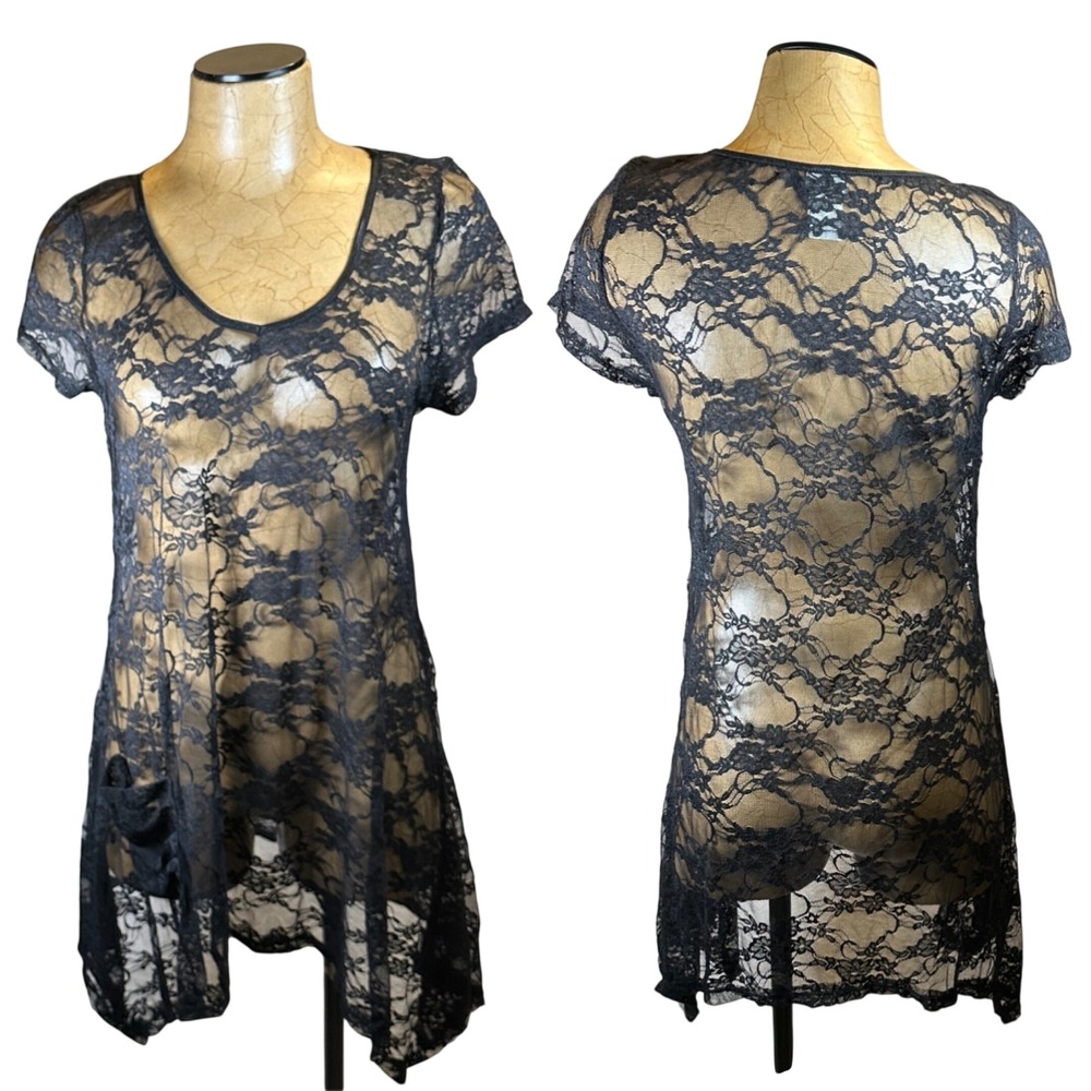 90s Y2K Black Floral Lace Sheer Sharkbite Tunic Top Witch Goth Whimsigoth Grunge